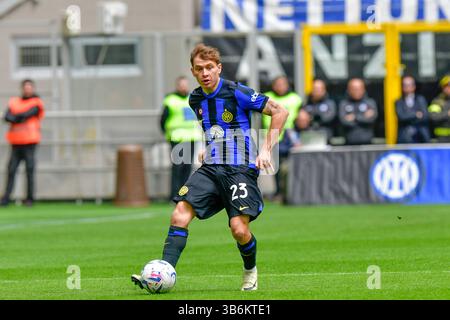 April 2024, Milano, null, Italien: Milano, Italien. April 2024. Nicolo Barella (23) von Inter wurde während des Spiels zwischen Inter und Torino in Giuseppe Meazza in Mailand gesehen. (Foto: © Gonzales Photo/Gonzales Photo via ZUMA Press) Stockfoto