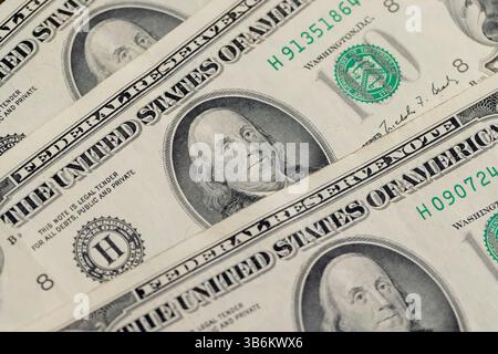 Alte Serien-Dollars von 1990, die gesetzliches Zahlungsmittel sind, Geld mit einem Nennwert von 100 US-Dollar Nahaufnahme, Porträt des Präsidenten Stockfoto