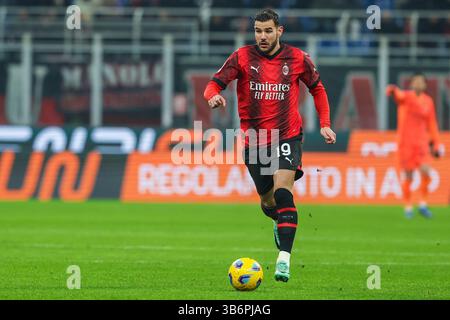 2. Januar 2024, Mailand, Italien: Theo Hernandez vom AC Mailand im Spiel der Coppa Italia 2023/24 zwischen AC Mailand und Cagliari Calcio im San Siro Stadion. Endergebnis; AC Milan 4: 1 Cagliari Calcio. (Kreditbild: © Fabrizio Carabelli/SOPA Images via ZUMA Press Wire) Stockfoto