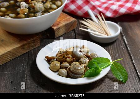 Spanische Tapas Schnecken Food Hintergrund Stockfoto