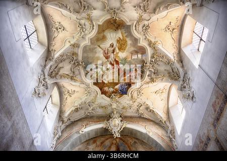 Innenansicht, Deckenmalerei, Deckenfresko, Stiftskirche Sankt Peter und Paul, Niederzell, Insel Reichenau, Landkreis Konstanz, Baden-Wuertt Stockfoto