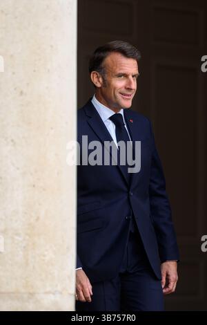 Paris, Frankreich. Mai 2025. Der Präsident der Republik, Emmanuel Macron, empfing am 5. Mai 2025 die Präsidentin der Europäischen Kommission, Ursula von der Leyen, im Schloss Elysee. - 05/05/2025 - France/Ile-de-France (Region)/Paris - Julien Mattia/Le Pictorium Credit: LE PICTORIUM/Alamy Live News Stockfoto