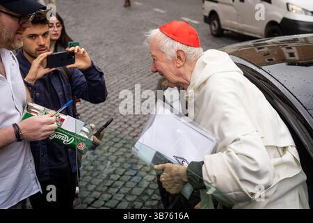 Vatikan, Vatikan. Mai 2025. Kardinal Timothy Radcliffe, kommt zu einem Kardinalskollegium in Vatikanstadt. (Foto: Stefano Costantino/SOPA Images/SIPA USA) Credit: SIPA USA/Alamy Live News Stockfoto