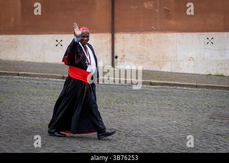 Vatikan, Vatikan. Mai 2025. Kardinal Desire Tsarahazana, kommt zu einem Treffen der Kardinäle in Vatikanstadt. Quelle: SOPA Images Limited/Alamy Live News Stockfoto