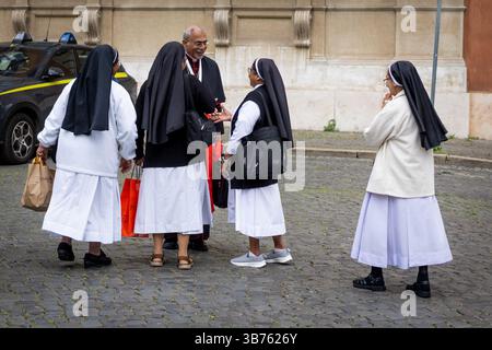 Vatikan, Vatikan. Mai 2025. Kardinal Filipe Neri Ferrao, kommt zu einem Treffen der Kardinäle in Vatikanstadt. Quelle: SOPA Images Limited/Alamy Live News Stockfoto