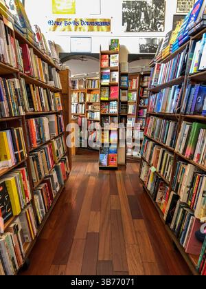City Lights Bookstore ist ein unabhängiges Geschäft in North Beach in San Francisco. Berühmt wurde er durch die Beat-Autoren der 50er und 60er Jahre Stockfoto