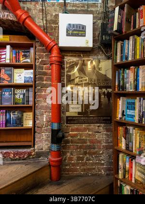City Lights Bookstore ist ein unabhängiges Geschäft in North Beach in San Francisco. Berühmt wurde er durch die Beat-Autoren der 50er und 60er Jahre Stockfoto