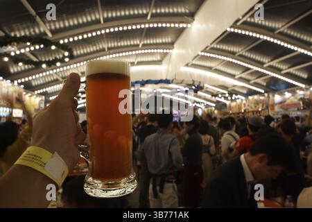 Bier des Bildes, um draußen zu trinken. Drehort: Präfektur kanagawa, Yokohama-Stadt Stockfoto