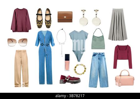 Farbenfrohe trendige Damenkleidung und Accessoires isoliert auf weißer Collage, Kollektion von Damenbekleidung. Frühling Sommer Kleidung.Mode Kleidung.Stylis Stockfoto