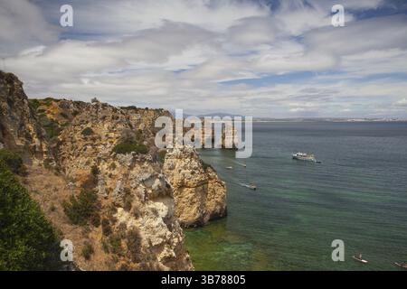 Berühmte Klippen von Ponta de Piedade, Lagos, Algarve, Portugal, Europa Stockfoto