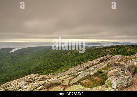 Sonnenuntergang über Acadia Nationalpark, vom Gipfel des Cadillac Mountain - HDR-Bild Stockfoto