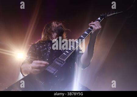 Mexiko-Stadt, Mexiko. Mai 2025. Andy Sneap, Gitarrist der britischen Band Judas Priest, tritt am 4. Mai 2025 im Rahmen der Monsters of Rock Tour in der Mexico City Arena in Mexiko City auf. (Foto: Carlos Santiago/Eyepix Group) Credit: NurPhoto SRL/Alamy Live News Stockfoto