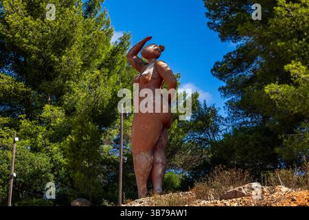 ESTOMBAR, PORTUGAL - 5. OKTOBER 2024: Landschaftsansicht des Weinguts 'Quinta dos Vales' in der Algarve. Stockfoto