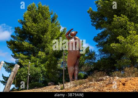 ESTOMBAR, PORTUGAL - 5. OKTOBER 2024: Landschaftsansicht des Weinguts 'Quinta dos Vales' in der Algarve. Stockfoto