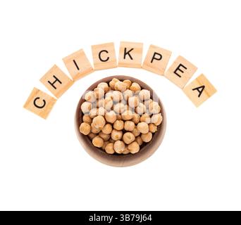 Bio getrocknete Kichererbsen in Holzschale - Cicer arietinum. Stockfoto