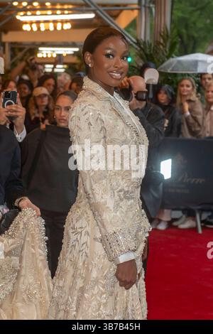 New York, Usa. Mai 2025. Coco Jones verlässt das Pierre Hotel zur Met Gala 2025 in New York, USA, am 5. Mai 2025. (Foto von Thenews2/NurPhoto) Credit: NurPhoto SRL/Alamy Live News Stockfoto