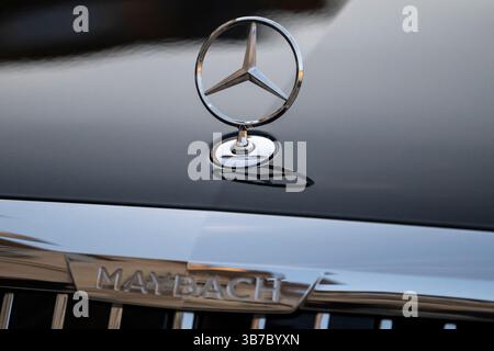 Paris, Frankreich. Mai 2025. Illustration - die Mercedes Maybach Limousine im Elysee Präsidentenpalast in Paris, Frankreich am 5. Mai 2025.Foto: Eliot Blondet/ABACAPRESS.COM Credit: Abaca Press/Alamy Live News Stockfoto