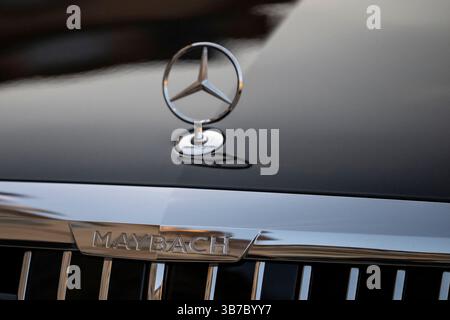 Paris, Frankreich. Mai 2025. Illustration - die Mercedes Maybach Limousine im Elysee Präsidentenpalast in Paris, Frankreich am 5. Mai 2025.Foto: Eliot Blondet/ABACAPRESS.COM Credit: Abaca Press/Alamy Live News Stockfoto