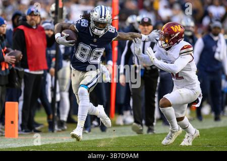7. Januar 2024: Dallas Cowboys Wide Receiver CeeDee Lamb (88) spielt den Ball während des NFL-Spiels zwischen den Dallas Cowboys und den Washington Commanders in Landover, MD Reggie Hildred/CSM (Credit Image: © Reggie Hildred/CSM via ZUMA Press Wire) Stockfoto
