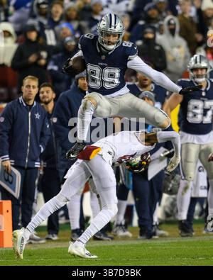 7. Januar 2024: Dallas Cowboys Tight End PEYTON HENDERSHOT (89) springt während des NFL-Spiels zwischen den Dallas Cowboys und den Washington Commanders in Landover, Maryland. (Foto: © Reggie Hildred/CSM via ZUMA Press Wire) Stockfoto