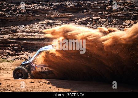 5. Januar 2024 – Saudi-Arabien – IGNACIO CASALE (CHL) und Alvaro Leon (CHL) von X-RAID YAMAHA unterstützten das Team-Rennen während der Etappe 01 der Rallye Dakar 2024 von Al Ula nach Al Henakiyah (Saudi-Arabien). (Kreditbild: © Red Bull Media/ZUMA Press Wire) Stockfoto