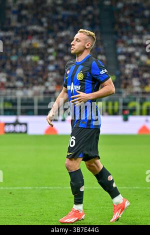 April 2024, Milano, null, Italien: Milano, Italien. April 2024. Davide Frattesi (16) von Inter wurde während des Spiels zwischen Inter und Cagliari in Giuseppe Meazza in Mailand gesehen. (Foto: © Gonzales Photo/Gonzales Photo via ZUMA Press) Stockfoto