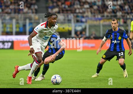 April 2024, Milano, null, Italien: Milano, Italien. April 2024. Antoine Makoumbou (29) aus Cagliari wurde während des Spiels zwischen Inter und Cagliari in Giuseppe Meazza in Mailand gesehen. (Foto: © Gonzales Photo/Gonzales Photo via ZUMA Press) Stockfoto