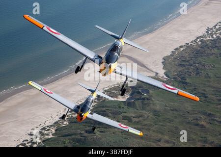 Die Royal Danish Air Force betreibt die de Havilland Canada DHC-1 Chipmunk 22 in Formation. Dieses Flugzeug ist ein leichtes, zweisitziges Trainingsflugzeug, das ursprünglich in den 1940er Jahren entwickelt wurde und weit verbreitet für das grundlegende Flugtraining eingesetzt wurde. Stockfoto