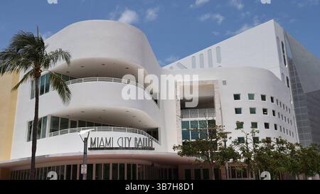 24. April 2024: Ein Mann, der eine Pfeife benutzt hat, um eine Transfrau zu Tode zu schlagen, während sie vor dem Miami City Ballet in Miami Beach schlief, wurde am 24. April 2024 verhaftet. (Bild: © Carl Juste/Miami Herald via ZUMA Press Wire) Stockfoto