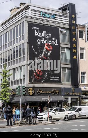 Großformatige Werbung für Fritz-Kola, einen unabhängigen Hamburger Cola- und Limonadenproduzenten, in der Donald Trumps Absicht anspielt, Grönland, OS zu kaufen Stockfoto