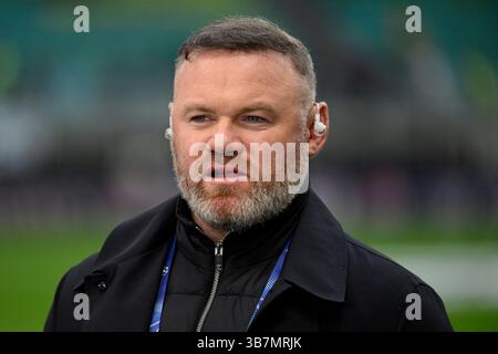 Mailand, Italien. Mai 2025. Wayne Rooney im Halbfinale der UEFA Champions League 2024/2025 zwischen dem FC Internazionale und dem FC Barcelona im San Siro Stadion in Mailand (Italien) am 6. Mai 2025. Quelle: Insidefoto/Alamy Live News Stockfoto