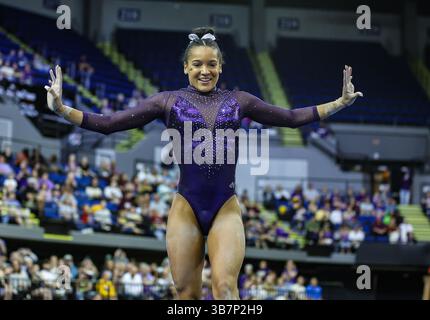 8. März 2023: Haleigh Bryant der LSU tritt auf dem Boden beim Turntreffen der LSU Purple and Gold Classic Collegiate Woman's Gymnastics Meeting im River Center in Baton Rouge, LA, an. Kyle Okita/CSM (Foto: © Kyle Okita/CSM via ZUMA Press Wire) Stockfoto