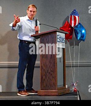15. Juni 2024, Wichita, Kansas, USA: Jim Jordan (R-OH), Vorsitzender der Justizbehörde, spricht während einer Spendenaktion für Kansas-Kongressabgeordnete Ron Estes in seinem Antrag auf Wiederwahl in den 4. Sitz im Kongress (Credit Image: © Mark Reinstein/ZUMA Press Wire) Stockfoto