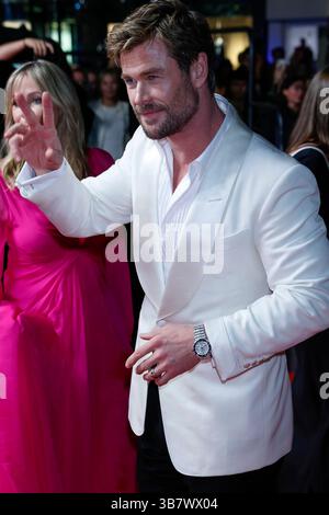 15. Mai 2024: Chris Hemsworth verlässt die Premiere von „Furiosa: A Mad Max Saga“ während des 77. Filmfestivals in Cannes am 15. Mai 2024. Foto: Alec Michael (Kreditbild: © Alec Michael via ZUMA Press) Stockfoto