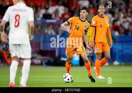 6. Juli 2024, Berlin: Tijjani Reijnders aus den Niederlanden im Viertelfinale der UEFA Euro 2024 zwischen den Niederlanden und der Türkei im Olympiastadion in Berlin. (Foto: © Mateusz Slodkowski/ZUMA Press Wire) Stockfoto