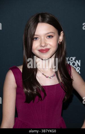 4. Februar 2024, Burbank, Kalifornien, USA: VIOLET MCGRAW nimmt am 4. Februar 2024 am Los Angeles Marriott Burbank Airport an den 51. Jährlichen Saturn Awards Teil. (Kreditbild: © Kupplungstaschen Wambli/ZUMA Press Wire) Stockfoto