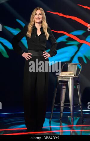 12. Oktober 2023, Rom, Italien: Francesca Fagnani besucht die vierte Folge der Rai-fernsehsendung Belve in Fabrizio Frizzi Studios. (Kreditbild: © Mario Cartelli/SOPA Images via ZUMA Press Wire) Stockfoto