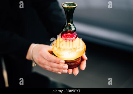 Traditionelle chinesische Teevase mit Licht. Hochwertige Fotos Stockfoto