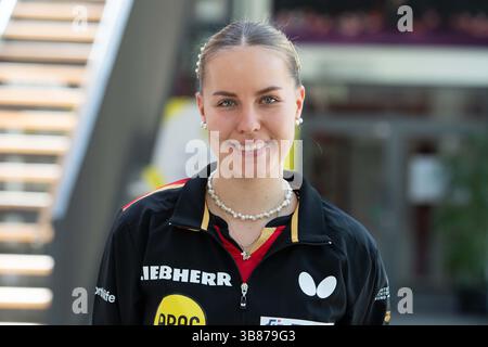 Annett KAUFMANN (SV DJK Kolbermoor) Tischtennis-Nationalspieler, Porträt, Porträt, zugeschnittenes Einzelbild, einzelnes Motiv, Präsentation der nominierten Athleten für die Einzelweltmeisterschaften vom 17. bis 25. Mai in Doha/Katar, DTTZ Deutsches Tischtenniszentrum Düsseldorf, 7. Mai 2025. Stockfoto