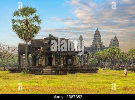 ANGKOR WAT - 10. JANUAR 2025: Angkor Wat, antike Tempelruinen in Kambodscha Stockfoto
