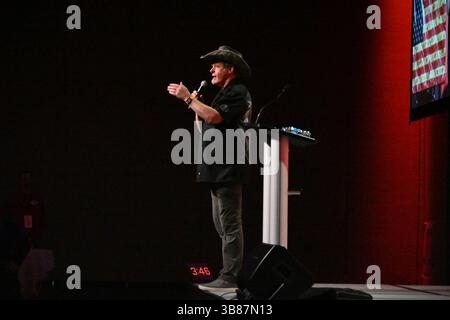 8. März 2024, Overland Park, Kansas, USA: Musikkünstler und politischer Aktivist aus Ted Nugent County ist Headliner bei tonights Johnson County Kansas Republican Spendenaktion (Credit Image: © Mark Reinstein/ZUMA Press Wire) Stockfoto