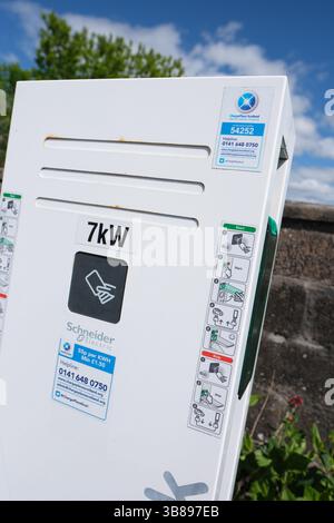 ChargePlace Scotland Ladestation für Elektrofahrzeuge in Wigtown, Galloway, Schottland – hergestellt von Schneider Electric Stockfoto