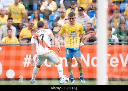22. Oktober 2023: Alberto Moleiro von UD Las Palmas in Aktion während der spanischen Liga La Liga EA Sports, Fußballspiel zwischen UD Las Palmas und Rayo Vallecano am 22. Oktober 2023 in Las Palmas de Gran Canaria. (Foto: © Gabriel Jimenez Lorenzo/AFP7 via ZUMA Press Wire) Stockfoto