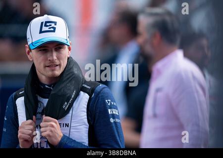 5. Mai 2024, Miami, Vereinigte Staaten: US-Pilot LOGAN SARGEANT (Williams Racing) war vor dem FIA Formel 1 Miami Grand Prix 2024 auf dem Miami International Autodrome in Miami, Vereinigte Staaten. (Foto: © James Gasperotti/ZUMA Press Wire) Stockfoto