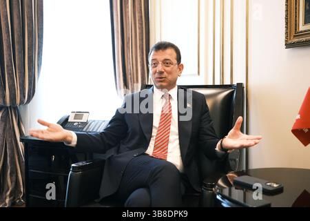 April 2024, Istanbul, Türkei: Ekram Imamoglu, der Bürgermeister von Istanbul, im Büro des Bürgermeisters interviewt (Credit Image: © Siamak Ebrahimi/ZUMA Press Wire) Stockfoto