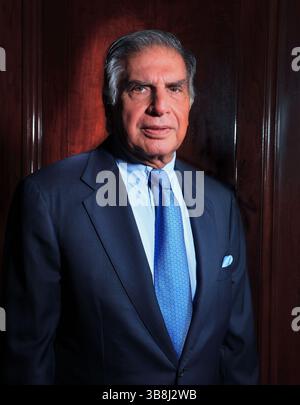 16. Mai 2012, Mumbai, Maharashtra, Indien: 16. Mai 2012 - Mumbai, Indien: Portrait des indischen Industriellen rata Tata, Vorsitzender des Tata-Imperiums im Bombay House, dem Hauptquartier der Tata-Gruppen in Mumbai...Ratan Tata, Veteran Industrialist und emeritierter Vorsitzender der Tata-Gruppe, starb am Mittwoch Abend des 09. Oktober 2024 in einem Breach Candy Krankenhaus in Mumbai. Er war 86. (Bild: © Subhash Sharma/ZUMA Press Wire) Stockfoto