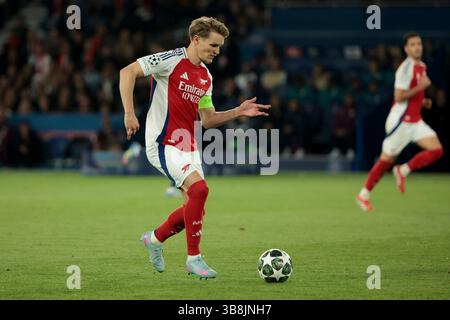 Paris, Frankreich. Mai 2025. Martin Odegaard von Arsenal während der UEFA Champions League, Halbfinale, 2. Leg-Fußballspiel zwischen Paris Saint-Germain und Arsenal FC am 7. Mai 2025 im Parc des Princes Stadion in Paris, Frankreich - Foto Jean Catuffe/DPPI Credit: DPPI Media/Alamy Live News Stockfoto