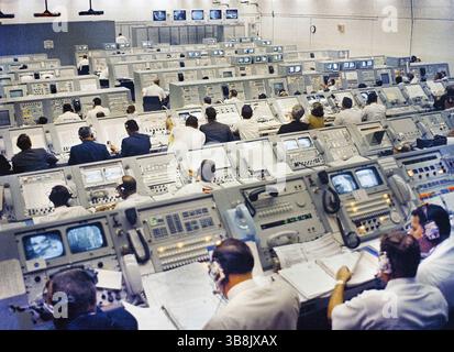 13. August 2007, Merritt Island, Florida, USA: Start Control Center während der Startaktivitäten der Apollo 8 Mission, erste bemannte Mondumlaufmission, Kennedy Space Center, Merritt Island, Florida, USA, NASA, 21. Dezember 1968 (Foto: © JT Vintage Via ZUMA Press Wire) Stockfoto