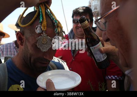 22. Mai 2015, El Rocio, Huelva, Spanien: Jedes Jahr versammeln sich die Gläubigen zur Pilgerfahrt nach El Rocio von Sanlucar de Barrameda zum Dorf El Rocio durch den Nationalpark DoÃ±ana (Foto: © Baciu Cristian/ZUMA Press Wire) Stockfoto
