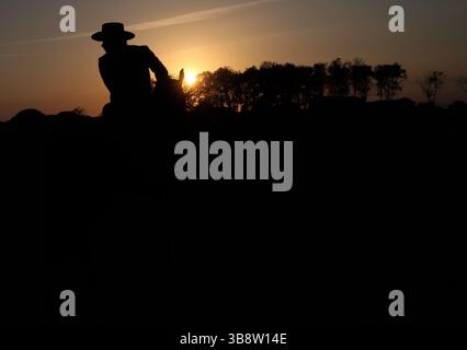 21. Mai 2015, El Rocio, Huelva, Spanien: Jedes Jahr versammeln sich die Gläubigen zur Pilgerfahrt nach El Rocio von Sanlucar de Barrameda zum Dorf El Rocio durch den Nationalpark DoÃ±ana (Foto: © Baciu Cristian/ZUMA Press Wire) Stockfoto